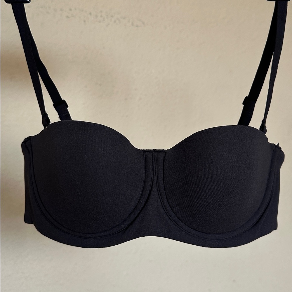 SKIMS Fits Everybody Strapless Convertible Bra Onyx‎ size 32A
